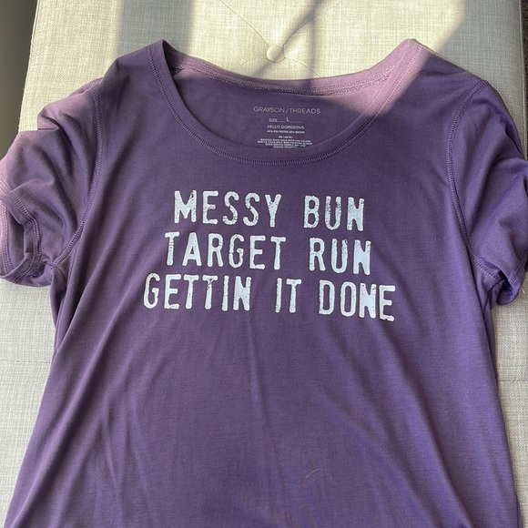 Women’s Target Graphic Tee - Picture 2 of 3